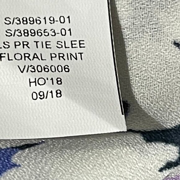 Banana Republic Womens Size L Floral Long Sleeve Blouse With Tie Cuffs - Picture 9 of 10